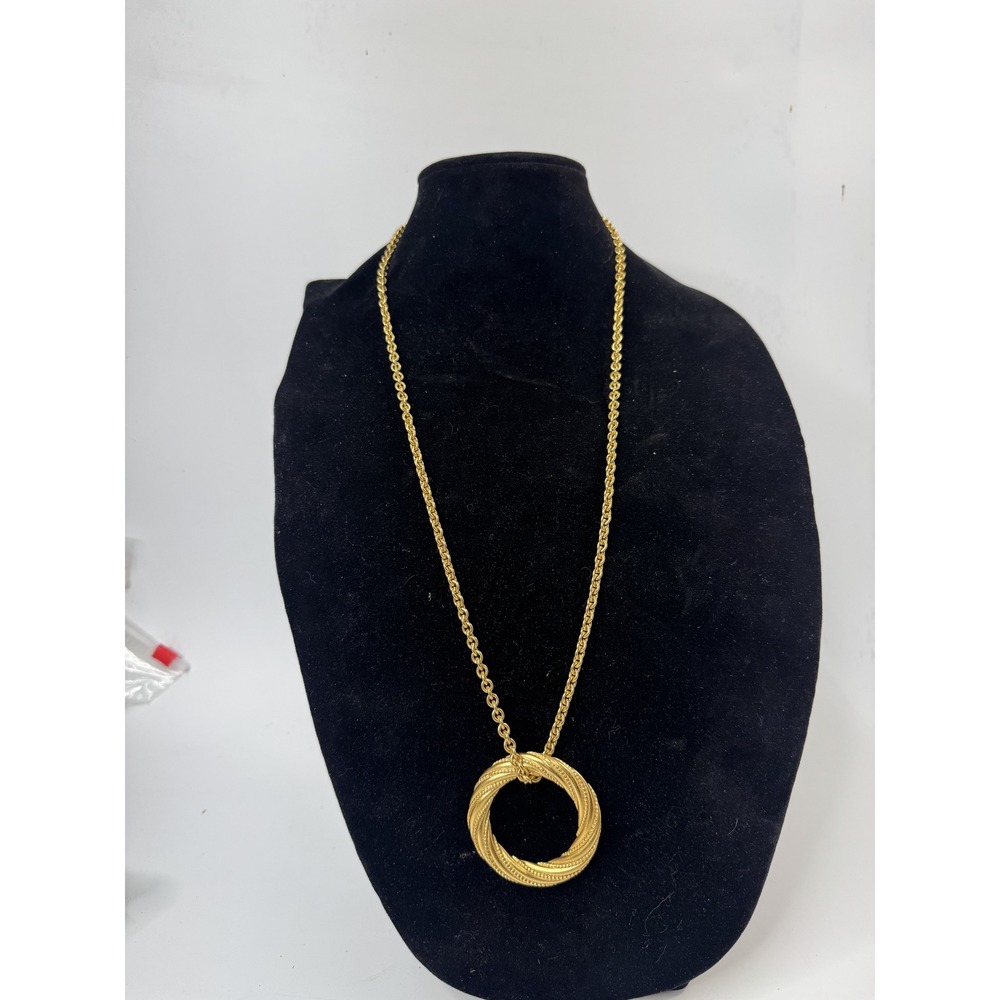 Vintage Anne Klein Gold Tone Textured Circle Pendant Double Link Chain Necklace